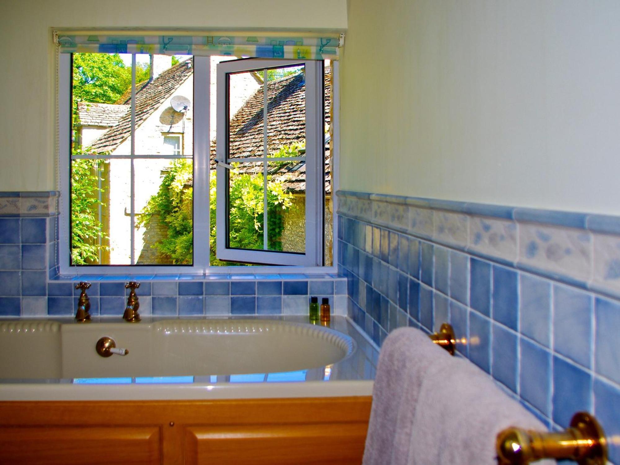 Ivy Cottage Chedworth Экстерьер фото